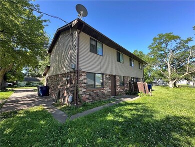 2820 Garfield Ave, Des Moines, IA 50317 - photo 2