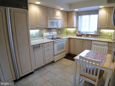 530 Derwyn Rd, Drexel Hill, PA 19026 - photo 6