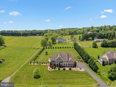 489 Piney View Ct, Sykesville, MD 21784 - photo 2