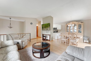 1272 Ferndale St N, Saint Paul, MN 55119 - photo 6