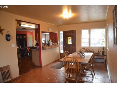 642 SE Hillcrest Rd, John Day, OR 97845 - photo 7