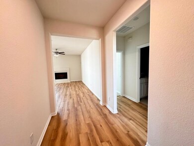 708 Juneau St, Gainesville, TX 76240 - photo 4