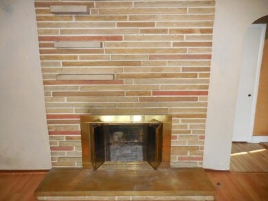 1926 E Cooke Rd, Columbus, OH 43224 - photo 3