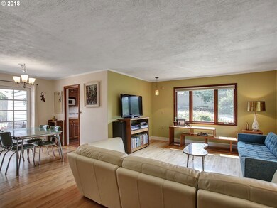 Living Room/Dining Room