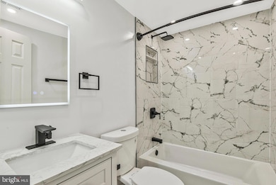 Fairfax West Condos
Fairfax West Condos
107 unit 204, Fairfax, VA 22030 - photo 7