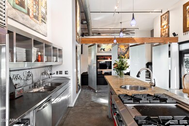 914 E. Osborn Loft-12