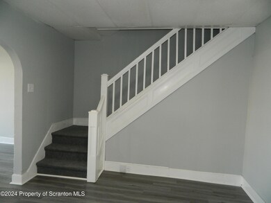 829 N Main Ave, Scranton, PA 18504 - photo 7