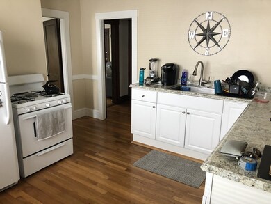 258 Robbins St unit A, Waltham, MA 02453 - photo 2