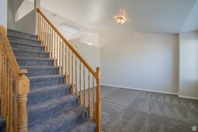7288 Comet Hill Cir, West Jordan, UT 84081 - photo 5
