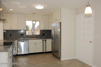 4359 Vicksburg Ave, Jacksonville, FL 32210 - photo 6