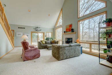 MAIN LEVEL GREAT ROOM