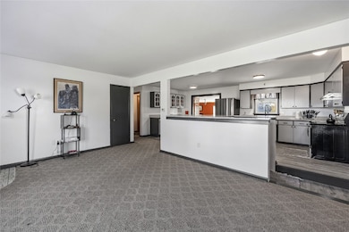 401 E Pine St, Anamosa, IA 52205 - photo 6