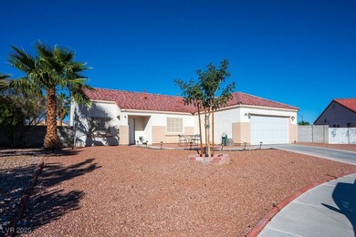 2502 Lava Rock Ave, North Las Vegas, NV 89031 - photo 2