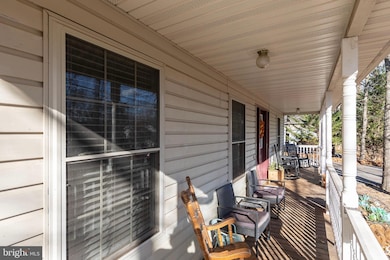 308 Laurel Dr, Cross Junction, VA 22625 - photo 3