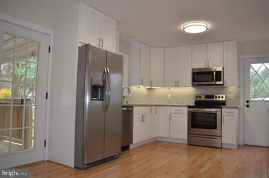 1319 Streaker Rd, Sykesville, MD 21784 - photo 5