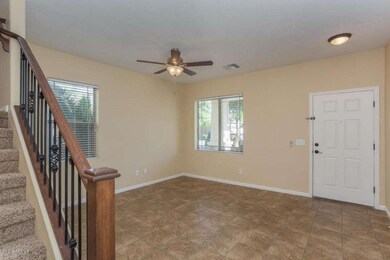 3004_E_Franklin_Ave_03