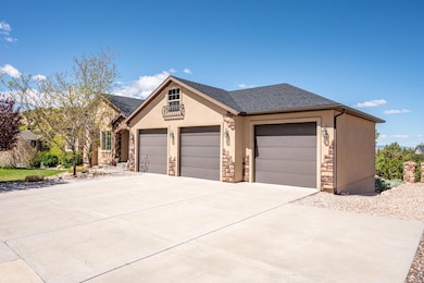 2085 Ashdown Forest Rd-14