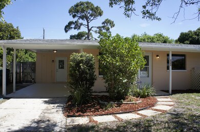 2392 Lorna Dr, Melbourne, FL 32935 - photo 4