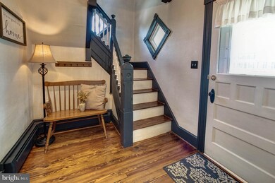 5818 Mineral Hill Rd, Sykesville, MD 21784 - photo 2