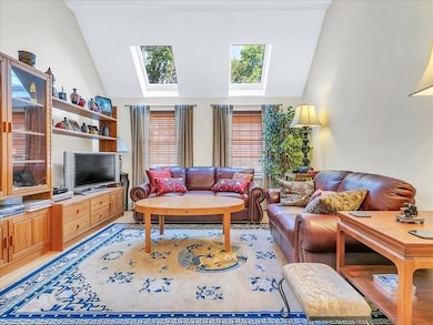 47 Warren St unit 47A, Newburyport, MA 01950 - photo 4