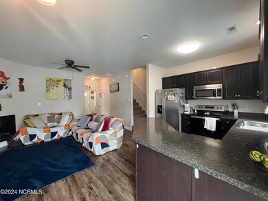 307 Kenan Loop, Jacksonville, NC 28546 - photo 4