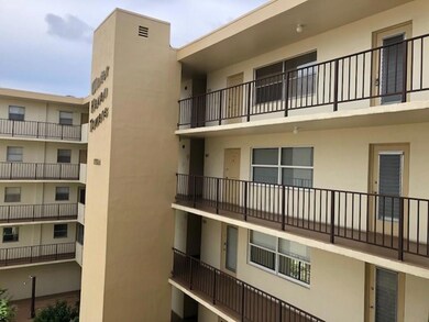 Winter Haven Towers Condo..  Elevator to unit 410