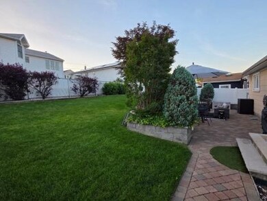 1 Lanza Ln, Secaucus, NJ 07094 - photo 5