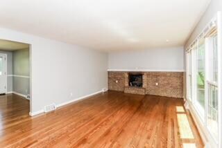 001-photo-living-room-13986188