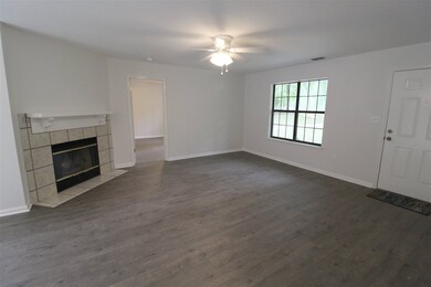 401 Emmett Whaley Rd, Crawfordville, FL 32327 - photo 2