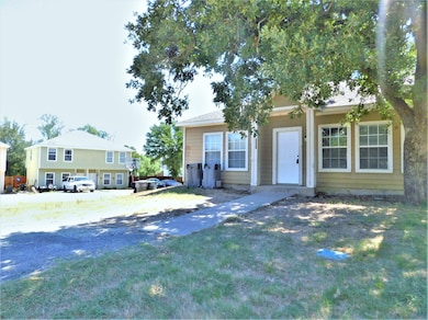 5992 Robinwood St unit 59, Little Elm, TX 75068 - photo 2