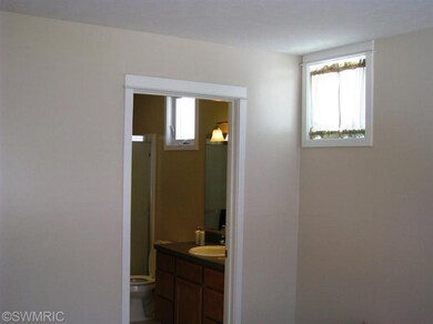 3922 Spruce Ln unit 2, Holland, MI 49424 - photo 3