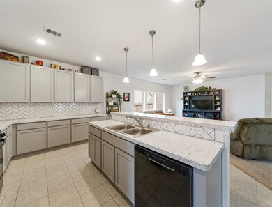 18870 Cedar Birch Ln, Magnolia, TX 77355 - photo 2