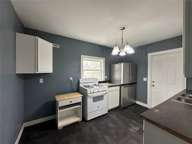 369 15th St SE, Cedar Rapids, IA 52403 - photo 3