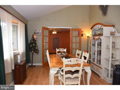 305 Maple Ave, Gloucester City, NJ 08030 - photo 5