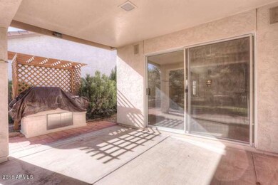 24725 S Saddletree Dr Sun-small-019-20-1