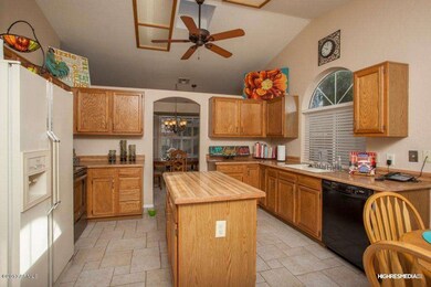 Eat-In Kitchen