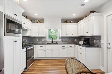 409 S Jefferson St, Spring Hill, KS 66083 - photo 7