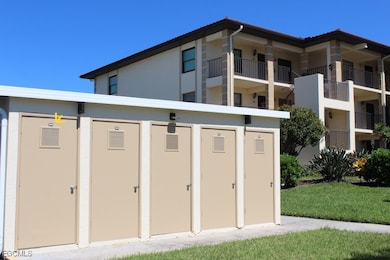 12581 Kelly Sands Way unit 504, Fort Myers, FL 33908 - photo 4