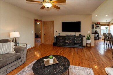 1131 59th St, Des Moines, IA 50311 - photo 3