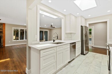 Quartz Counters