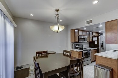 1105 N Granite Reef Rd-10