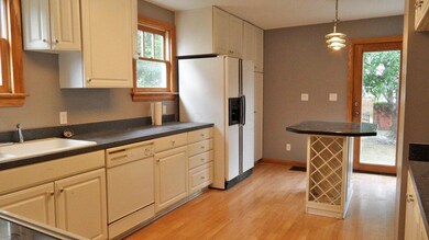 05-Kitchen