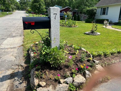 7 Tanglewood Way, MerriMacK, NH 03054 - photo 2