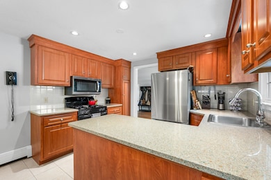 65 Hadrada Lane - Kitchen