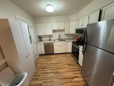 12 Brentwood Dr, Rutland, VT 05701 - photo 5