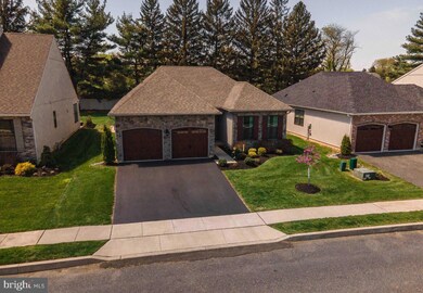 3527 Daylily Dr, Emmaus, PA 18049 - photo 2