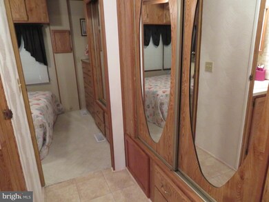 460 Timberline Cir, Berlin, MD 21811 - photo 5