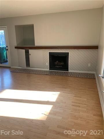 Living Room w/ Fireplace