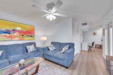 8392 Trent Ct unit C, Boca Raton, FL 33433 - photo 6