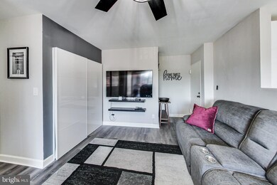 51 Skyhill Rd unit 203, Alexandria, VA 22314 - photo 6